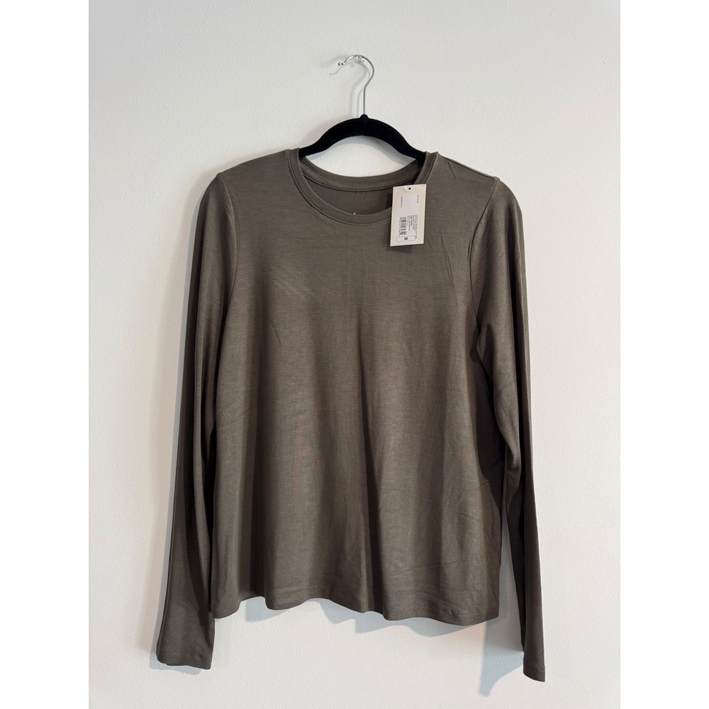 A New Day Long Sleeve‎ Crewneck T-Shirt Womens Medium Green Soft Knit earthy